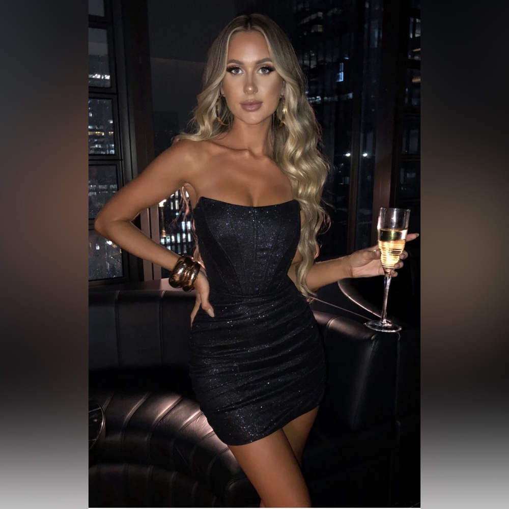 CINDY MINI DRESS - BLACK GLITTER.